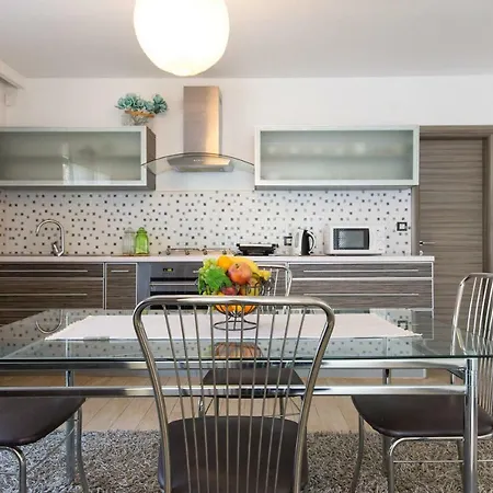 & Ddd2 Gostinjska kuća 4*