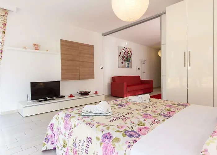 Maison d'hôtes & Ddd2 4*