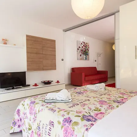 Guest house & Ddd2 4*