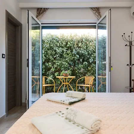 & Ddd2 ゲストハウス バスカ