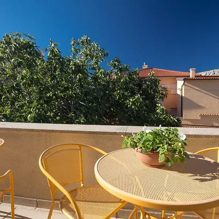 & Ddd2 ゲストハウス バスカ