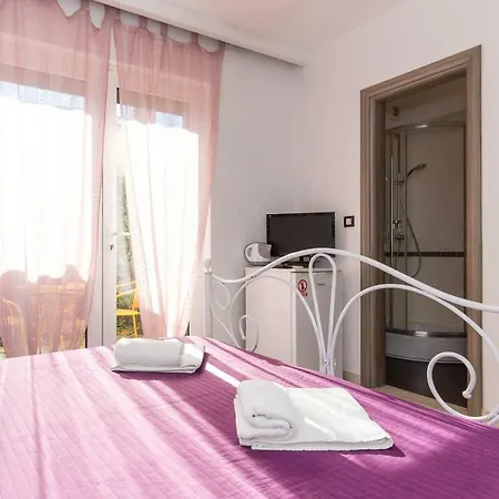 ゲストハウス & Ddd2